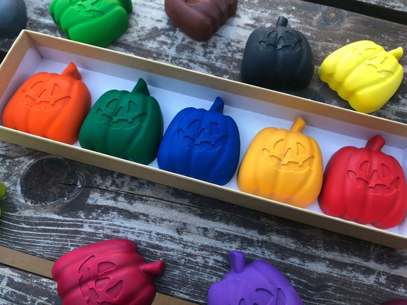 Halloween Pumpkin Crayons - Halloween Treats - Halloween Gifts For Kids - Kids Gifts - Halloween Party Favors - Pumpkin Party Favors - Toys by KagesKrayons LLC