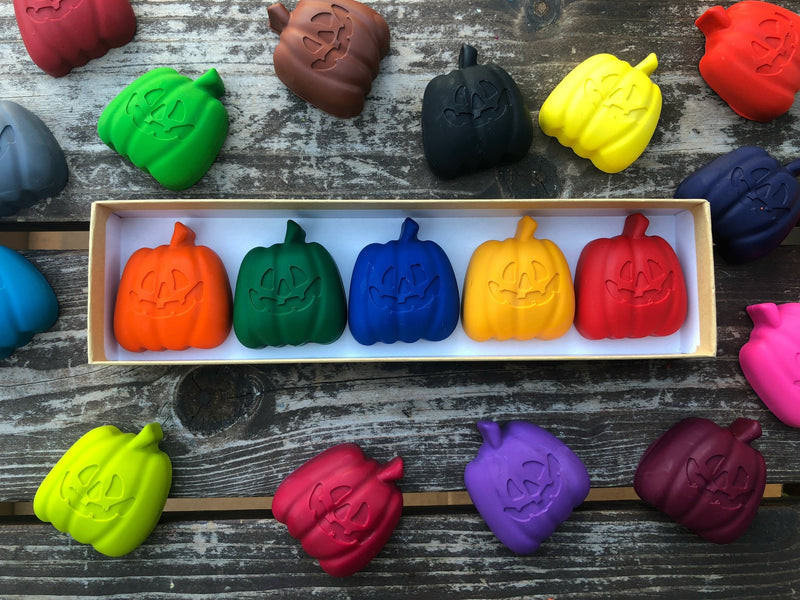 Halloween Pumpkin Crayons - Halloween Treats - Halloween Gifts For Kids - Kids Gifts - Halloween Party Favors - Pumpkin Party Favors - Toys by KagesKrayons LLC